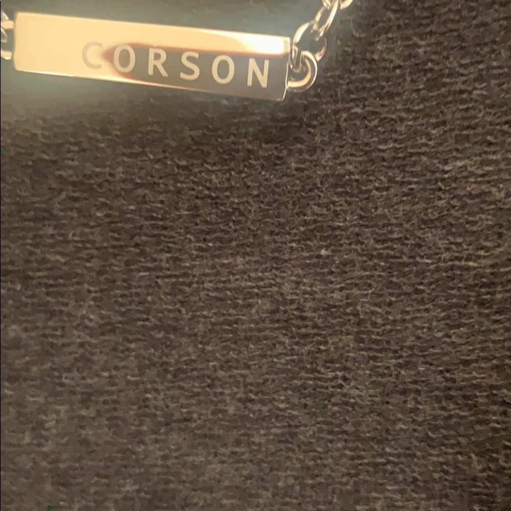 Vest - Picture 3 of 3